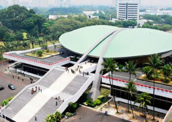 Membongkar Realitas Legislasi