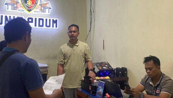 Ⓒ Hak cipta foto di atas dikembalikan sesungguhnya kepada pemilik foto Ⓒ Hak cipta foto di atas dikembalikan sesungguhnya kepada pemilik foto