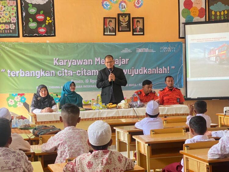Ⓒ Hak cipta foto di atas dikembalikan sesungguhnya kepada pemilik foto Ⓒ Hak cipta foto di atas dikembalikan sesungguhnya kepada pemilik foto