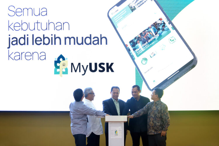 Universitas Syiah Kuala (USK) meluncurkan aplikasi layanan digital terbaru bertajuk “MyUSK”. Peluncuran ini dipimpin oleh Wakil Rektor Bidang Akademik USK, Prof Agussabti, di Gedung Multipurpose Auditorium FMIPA USK, Banda Aceh, Jumat, 8 Agustus 2025. FOTO/Net. Ⓒ Hak cipta foto di atas dikembalikan sesungguhnya kepada pemilik foto