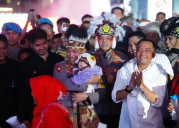 Kapolri Sapa Warga di HUT RI ke-80, Pengamat: Contoh Kepemimpinan Humanis