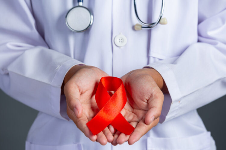 PMI Banda Aceh rutin melakukan skrining HIV pada setiap kantong darah, di tengah sorotan publik terhadap janji politik Illiza–Afdhal terkait layanan kesehatan