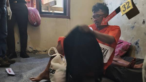 Ⓒ Hak cipta foto di atas dikembalikan sesungguhnya kepada pemilik foto Ⓒ Hak cipta foto di atas dikembalikan sesungguhnya kepada pemilik foto