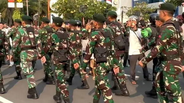 Ⓒ Hak cipta foto di atas dikembalikan sesungguhnya kepada sang pemilik foto Ⓒ Hak cipta foto di atas dikembalikan sesungguhnya kepada pemilik foto