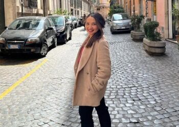 Banjir Prestasi! Ini Profil Salsa Erwina, Influencer yang Tantang Debat Anggota DPR Ahmad Sahroni/Foto: Instagram/salsaer