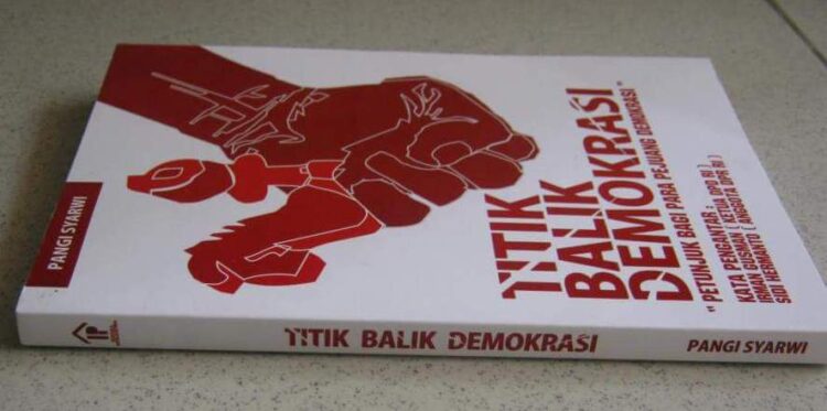 Titik Balik Demokrasi
