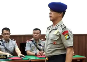 Bripka Rohmat sedang menjalani Sidang Komisi Kode Etik Polri (KKEP) di Gedung TNCC Mabes Polri, Jakarta Selatan, Kamis malam, 4 September 2025. FOTO/Net. Ⓒ Hak cipta foto di atas dikembalikan sesungguhnya kepada pemilik foto