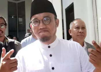 Presiden Prabowo Subianto melantik Mochamad Irfan Yusuf sebagai Menteri Haji dan Umrah, serta Dahnil Anzar Simanjuntak sebagai Wakil Menteri Haji dan Umrah di Istana Kepresidenan Jakarta, Senin (8/9/2025). FOTO/Net. Ⓒ Hak cipta foto di atas dikembalikan sesungguhnya kepada pemilik foto