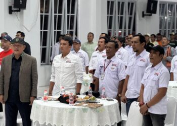 Ahmad Haeqal Asri saat melantik Pengcab IOF Gayo Lues yang diketuai oleh Mansur, pada Rabu (27/8/2025) malam kemarin. Ⓒ Hak cipta foto di atas dikembalikan sesungguhnya kepada pemilik foto