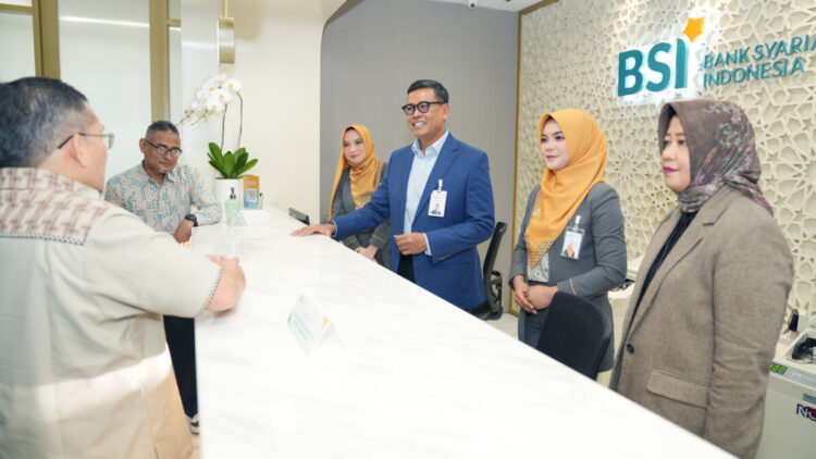 Diperingati sebagai Hari Pelanggan Nasional, 4 September menjadi momentum yang istimewa bagi PT Bank Syariah Indonesia Tbk (VSI). FOTO/Dok. BSI. Ⓒ Hak cipta foto di atas dikembalikan sesungguhnya kepada pemilik foto