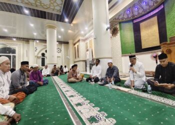 Malam menjelang 12 Rabiul Awal 1447 H, memperingati Maulid Nabi Muhammad SAW di Masjid Babul Maghfirah Gampong Tanjong Seulamat Aceh Besar, Kamis (4/9/2025). FOTO/HAI/Hamdani. Ⓒ Hak cipta foto di atas dikembalikan sesungguhnya kepada pemilik foto