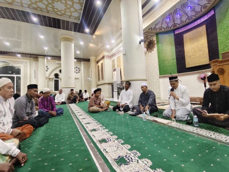 Ⓒ Hak cipta foto di atas dikembalikan sesungguhnya kepada pemilik foto Ⓒ Hak cipta foto di atas dikembalikan sesungguhnya kepada pemilik foto