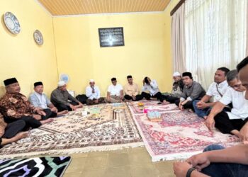 Suasana takziah dan samadiah keluarga besar Hikmad di kediaman almarhum Drs. H. Hanif Basyah, Banda Aceh, Selasa (16/9/2025)