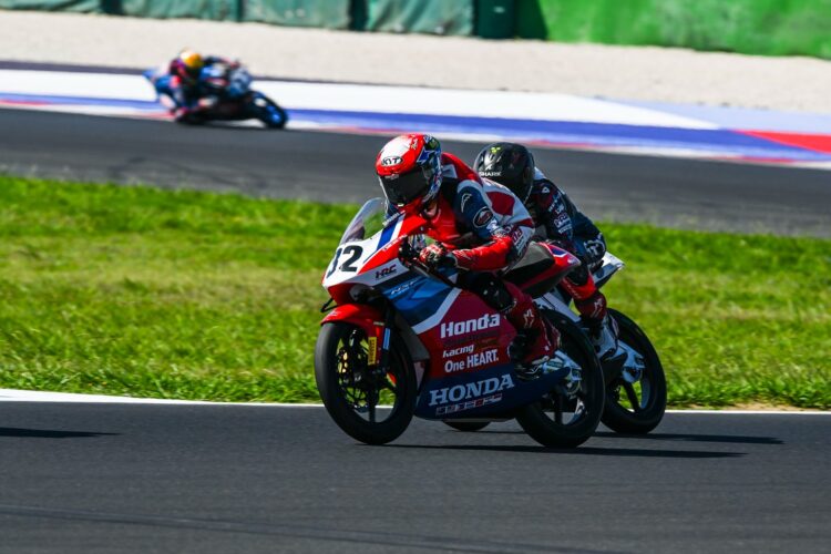 Veda Ega Pratama tampil impresif di JuniorGP, sementara M. Kiandra Ramadhipa menjaga peluangnya berada di tiga besar klasemen European Talent Cup (ETC) musim 2025. FOTO/Net. Ⓒ Hak cipta foto di atas dikembalikan sesungguhnya kepada pemilik foto