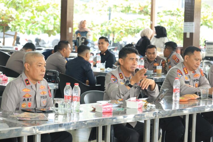 Ⓒ Hak cipta foto di atas dikembalikan sesungguhnya kepada pemilik foto Ⓒ Hak cipta foto di atas dikembalikan sesungguhnya kepada pemilik foto