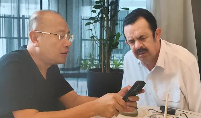 Ⓒ Hak cipta foto di atas dikembalikan sesungguhnya kepada sang pemilik foto Ⓒ Hak cipta foto di atas dikembalikan sesungguhnya kepada pemilik foto