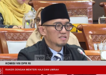 Wakil Menteri Haji dan Umrah, Dahnil Anzar Simanjuntak, dalam rapat Panitia Kerja (Panja) Komisi VIII DPR RI, di Komplek Parlemen, Senayan, Jakarta, pada Selasa 28 Oktober 2025. FOTO/Net. Ⓒ Hak cipta foto di atas dikembalikan sesungguhnya kepada pemilik foto