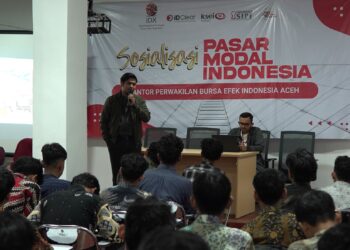 Peserta didik LP3I Banda Aceh mengikuti Seminar Pasar Modal di Kantor Bursa Efek Indonesia (BEI) Perwakilan Aceh, Selasa (7/10/2025)