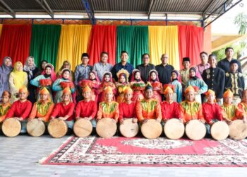 Wakil Wali Kota Banda Aceh Afdhal Khalilullah Tinjau Program Seniman Masuk Sekolah di SMPN 2