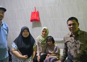 Syech Muharram Jenguk Warga Aceh Besar Penderita Bocor Jantung di Jakarta