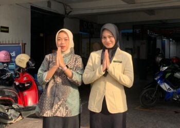 Peserta Didik Sekretaris LP3I Banda Aceh Latih Profesionalisme Lewat Greeting Morning