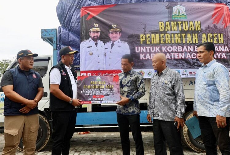 Dinsos Aceh Salurkan Bantuan Masa Panik untuk Korban Banjir Aceh Jaya
