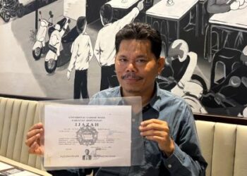 Bonatua Silalahi dan Roy Suryo Berhasil Kantongi Salinan Ijazah Jokowi dari KPU