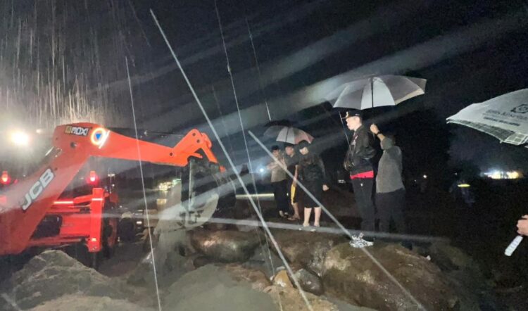Bupati Belah Suak Ujong Kalak, Tekankan Segera Atasi Banjir