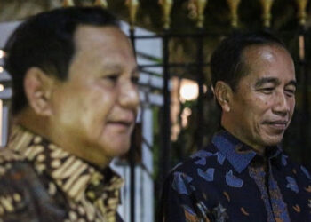 Presiden RI, Prabowo Subianto melakukan pertemuan dengan Joko Widodo (Jokowi) di kawasan Jalan Kertanegara IV, Jakarta Selatan pada Sabtu (4/10/2025). FOTO/Net. Ⓒ Hak cipta foto di atas dikembalikan sesungguhnya kepada pemilik foto