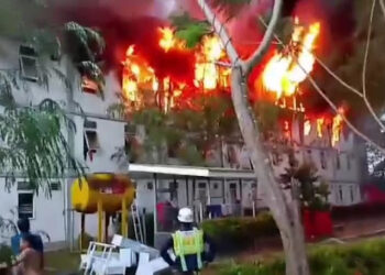 Hunian Pekerja Konstruksi (HPK) di Ibu Kota Nusantara (IKN) hangus terbakar, Rabu, 1 Oktober 2025 sore. FOTO/Net. Ⓒ Hak cipta foto di atas dikembalikan sesungguhnya kepada pemilik foto