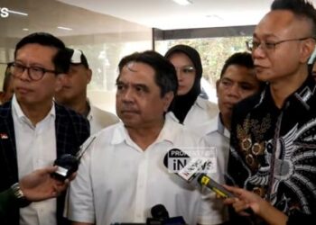 Politisi Partai Solidaritas Indonesia (PSI) Ade Armando. FOTO/Net. Ⓒ Hak cipta foto di atas dikembalikan sesungguhnya kepada pemilik foto