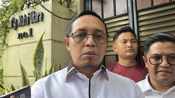Ⓒ Hak cipta foto di atas dikembalikan sesungguhnya kepada pemilik foto Ⓒ Hak cipta foto di atas dikembalikan sesungguhnya kepada pemilik foto