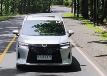 Super Irit! Sekali Isi Bensin Wuling Darion PHEV Bali-Jakarta Tembus 1.216 Kilometer