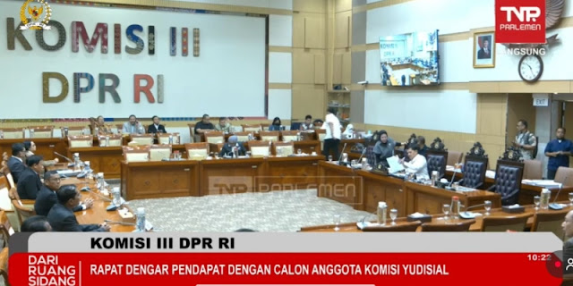 Ⓒ Hak cipta foto di atas dikembalikan sesungguhnya kepada pemilik foto Ⓒ Hak cipta foto di atas dikembalikan sesungguhnya kepada pemilik foto