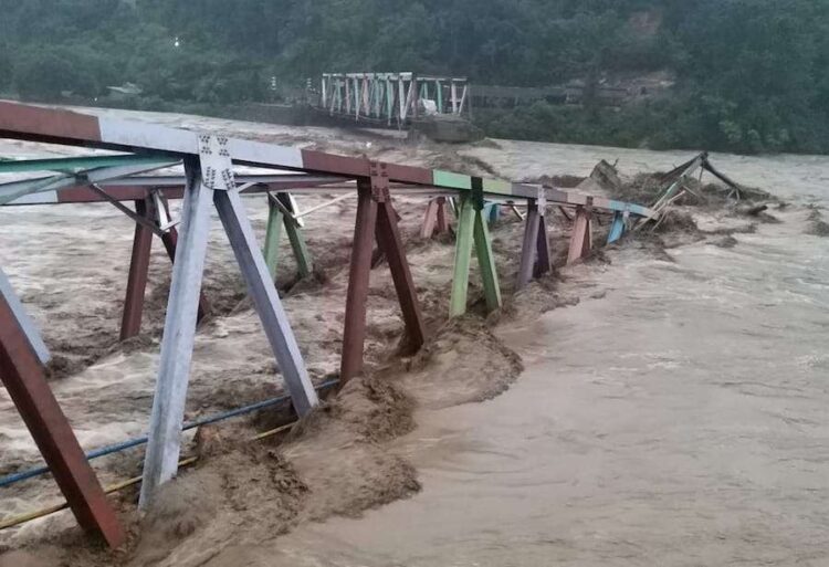 29 Jembatan di Aceh Putus Akibat Banjir Besar, Akses Lumpuh