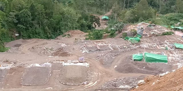 Ⓒ Hak cipta foto di atas dikembalikan sesungguhnya kepada sang pemilik foto Ⓒ Hak cipta foto di atas dikembalikan sesungguhnya kepada pemilik foto