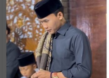 Ⓒ Hak cipta foto di atas dikembalikan sesungguhnya kepada sang pemilik foto Ⓒ Hak cipta foto di atas dikembalikan sesungguhnya kepada pemilik foto