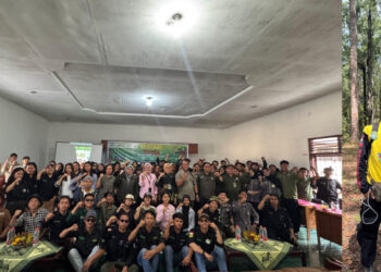 Sebanyak 75 mahasiswa dan generasi muda dari empat perguruan tinggi di Sumatera Utara berpartisipasi dalam kegiatan Belajar Lestari dari Rimbawan (Bestari Rimba) yang berlangsung di Kawasan Hutan Dengan Tujuan Khusus (KHDTK) Pondok Buluh, Kecamatan Dolok Panribuan, Kabupaten Simalungun, pada 29–30 Oktober 2025. FOTO/Dok. GRAS. Ⓒ Hak cipta foto di atas dikembalikan sesungguhnya kepada pemilik foto