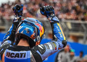 Ⓒ Hak cipta foto di atas dikembalikan sesungguhnya kepada sang pemilik foto Ⓒ Hak cipta foto di atas dikembalikan sesungguhnya kepada pemilik foto