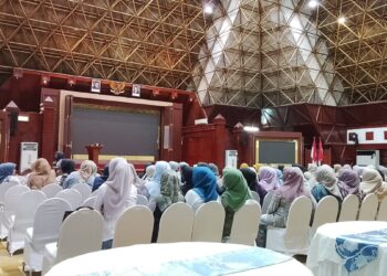 Ⓒ Hak cipta foto di atas dikembalikan sesungguhnya kepada sang pemilik foto Ⓒ Hak cipta foto di atas dikembalikan sesungguhnya kepada pemilik foto