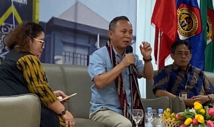 Ⓒ Hak cipta foto di atas dikembalikan sesungguhnya kepada pemilik foto Ⓒ Hak cipta foto di atas dikembalikan sesungguhnya kepada pemilik foto