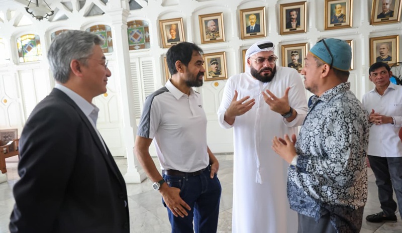 Mualem Fasilitasi Pertemuan SAM Airlines dan KATUHA, Dorong Pemberangkatan Umrah via Aceh