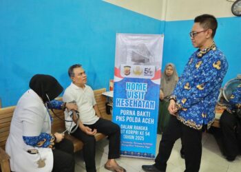 HUT ke-54 Korpri, ASN Polda Aceh Sambangi Pensiunan dan Beri Layanan Kesehatan Gratis