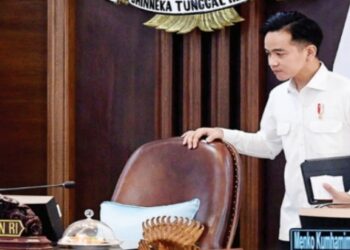 Ⓒ Hak cipta foto di atas dikembalikan sesungguhnya kepada sang pemilik foto Ⓒ Hak cipta foto di atas dikembalikan sesungguhnya kepada pemilik foto