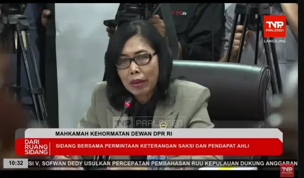 Ⓒ Hak cipta foto di atas dikembalikan sesungguhnya kepada sang pemilik foto Ⓒ Hak cipta foto di atas dikembalikan sesungguhnya kepada pemilik foto