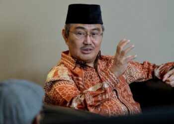 Prof Jimly Asshiddiqie. FOTO/Net. Ⓒ Hak cipta foto di atas dikembalikan sesungguhnya kepada pemilik foto