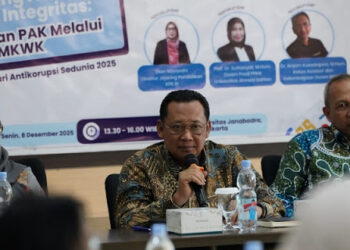 Ⓒ Hak cipta foto di atas dikembalikan sesungguhnya kepada sang pemilik foto Ⓒ Hak cipta foto di atas dikembalikan sesungguhnya kepada pemilik foto