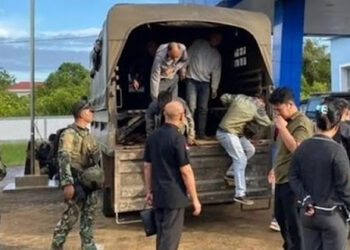 Ⓒ Hak cipta foto di atas dikembalikan sesungguhnya kepada sang pemilik foto Ⓒ Hak cipta foto di atas dikembalikan sesungguhnya kepada pemilik foto