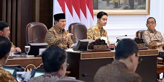 Ⓒ Hak cipta foto di atas dikembalikan sesungguhnya kepada pemilik foto Ⓒ Hak cipta foto di atas dikembalikan sesungguhnya kepada pemilik foto