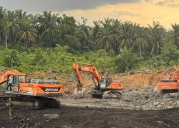 Ⓒ Hak cipta foto di atas dikembalikan sesungguhnya kepada sang pemilik foto Ⓒ Hak cipta foto di atas dikembalikan sesungguhnya kepada pemilik foto